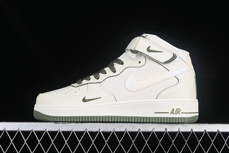 All categories Nk Air Force 1 Air Force series Nk Air Force 1 Mid Air Force mid-top Nk Air Force 1'07 Mid green pearlescent small hook Air Force One mid-top casual sneakers SG2356-805